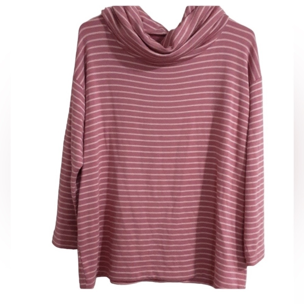 Lou & Grey womens turtle stripped neck pink y2k sweater in size XS oversized sof